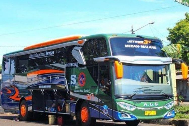 Perjalanan menggunakan bus